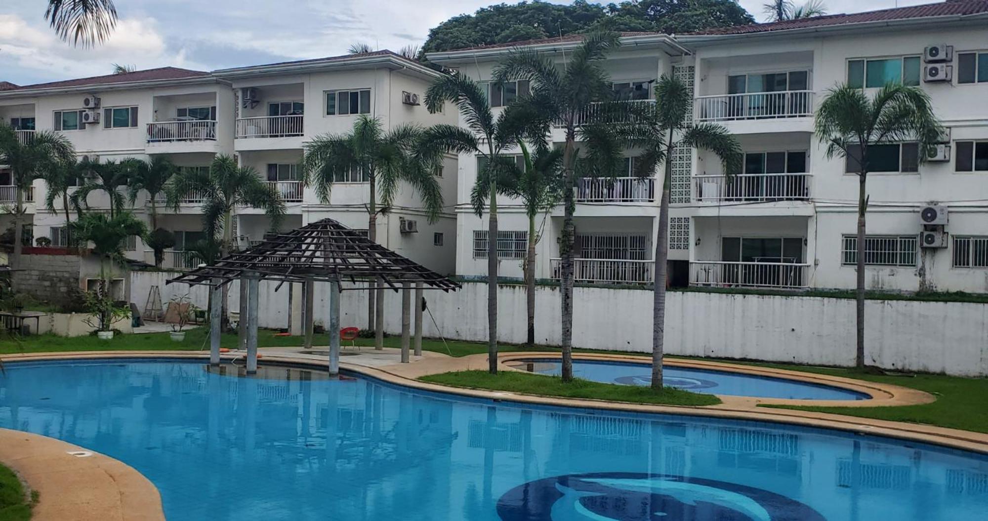 Aston Stay And Villas Mabalacat Eksteriør billede
